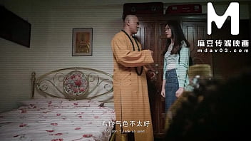 Sư Trụ Trì Thiếu Lâm Tự Dùng “của Quý” Hỗ Trợ Nữ Phật Tử